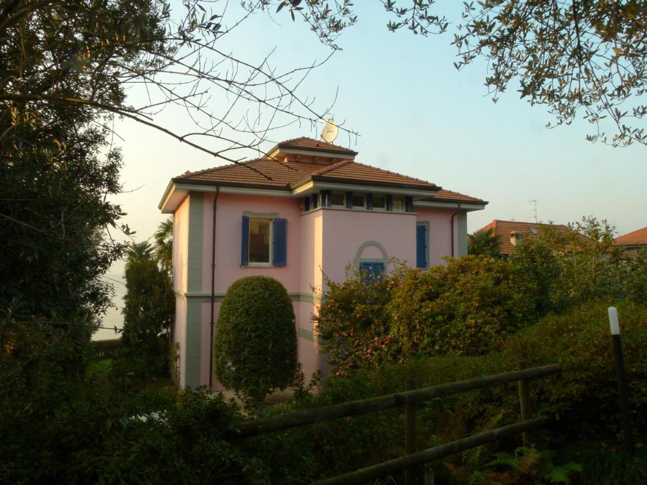 Villa Maria Lago Maggiore Рено-ди-Леджуно Экстерьер фото