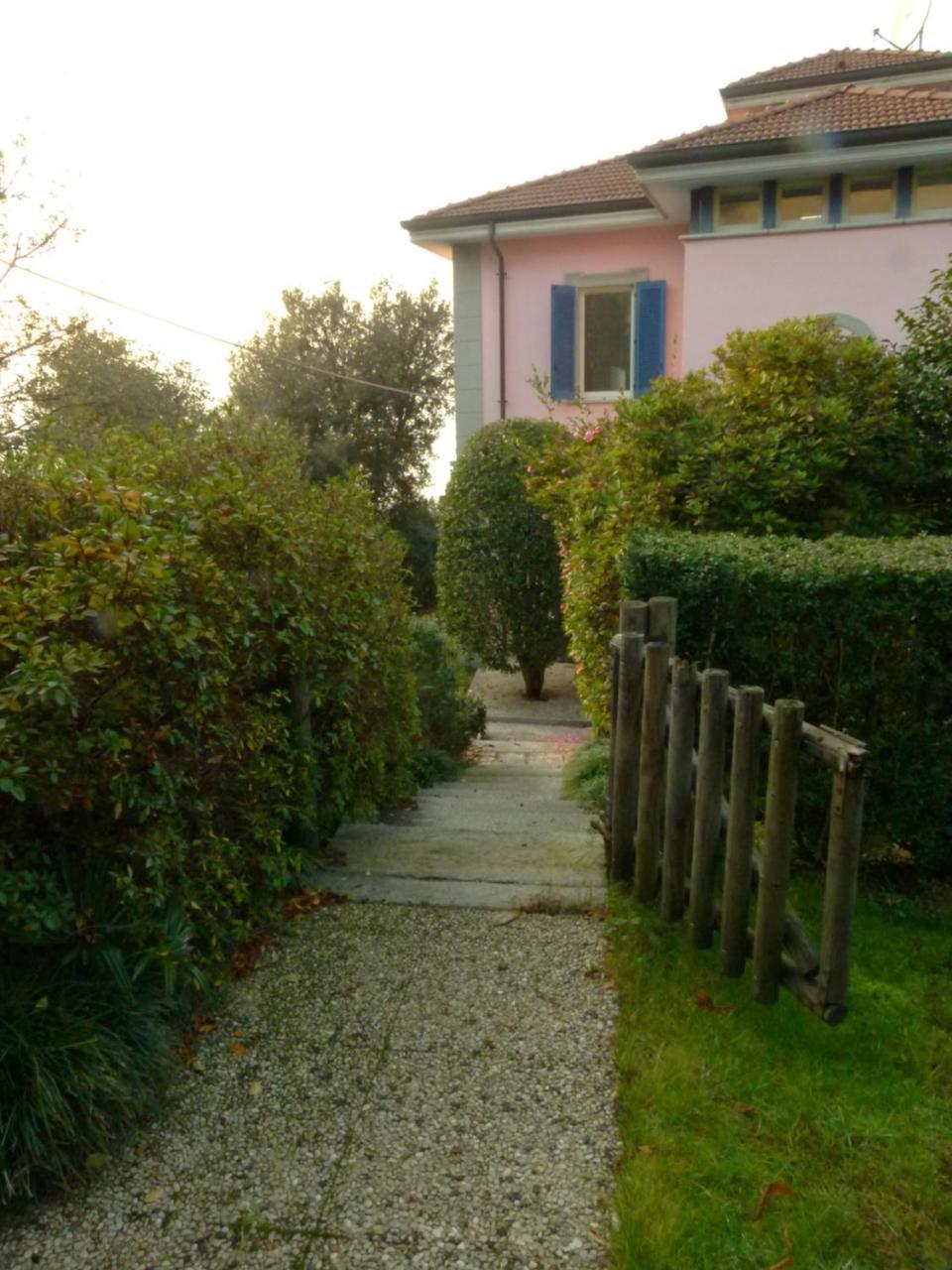 Villa Maria Lago Maggiore Рено-ди-Леджуно Экстерьер фото