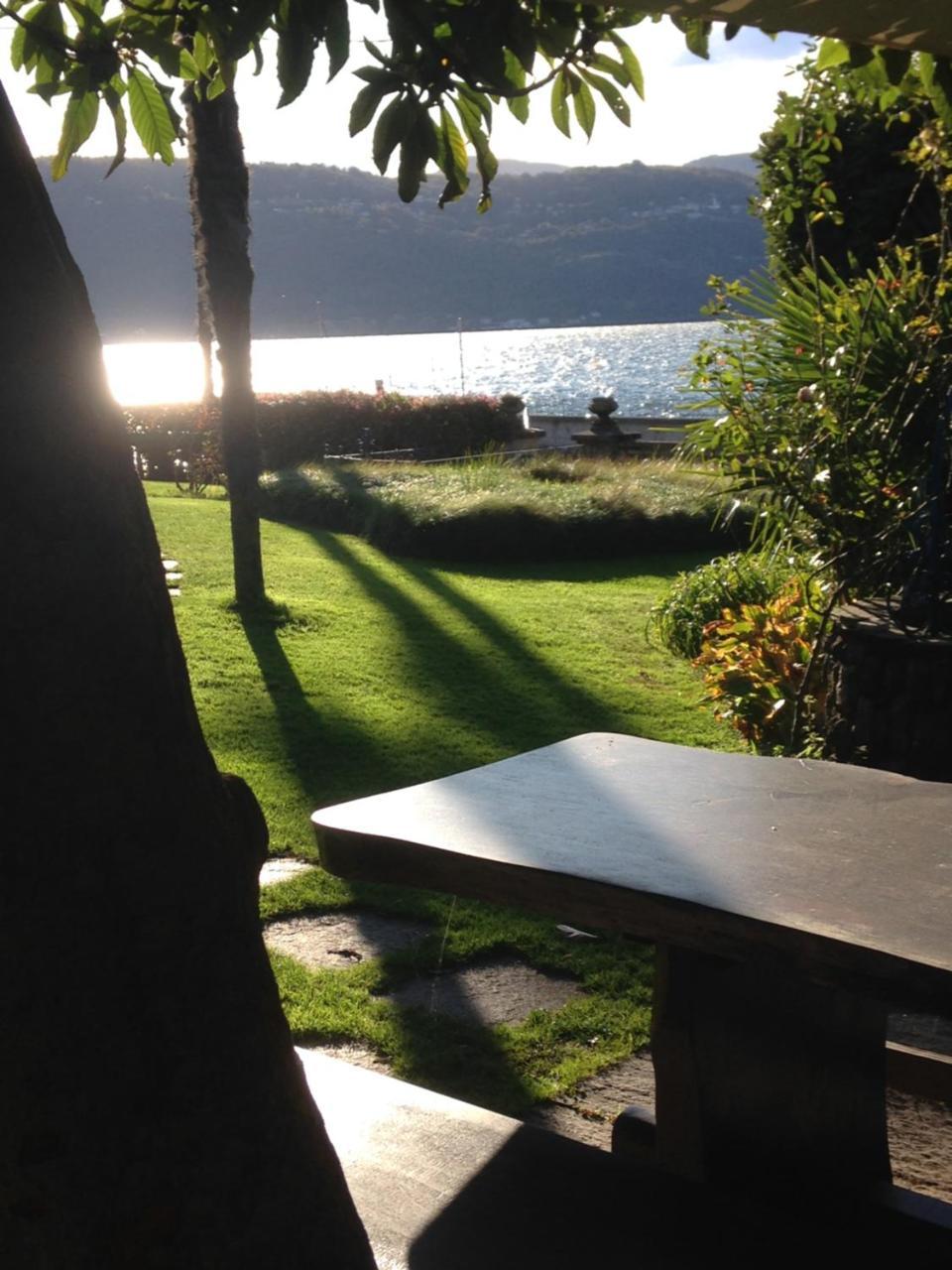 Villa Maria Lago Maggiore Рено-ди-Леджуно Экстерьер фото