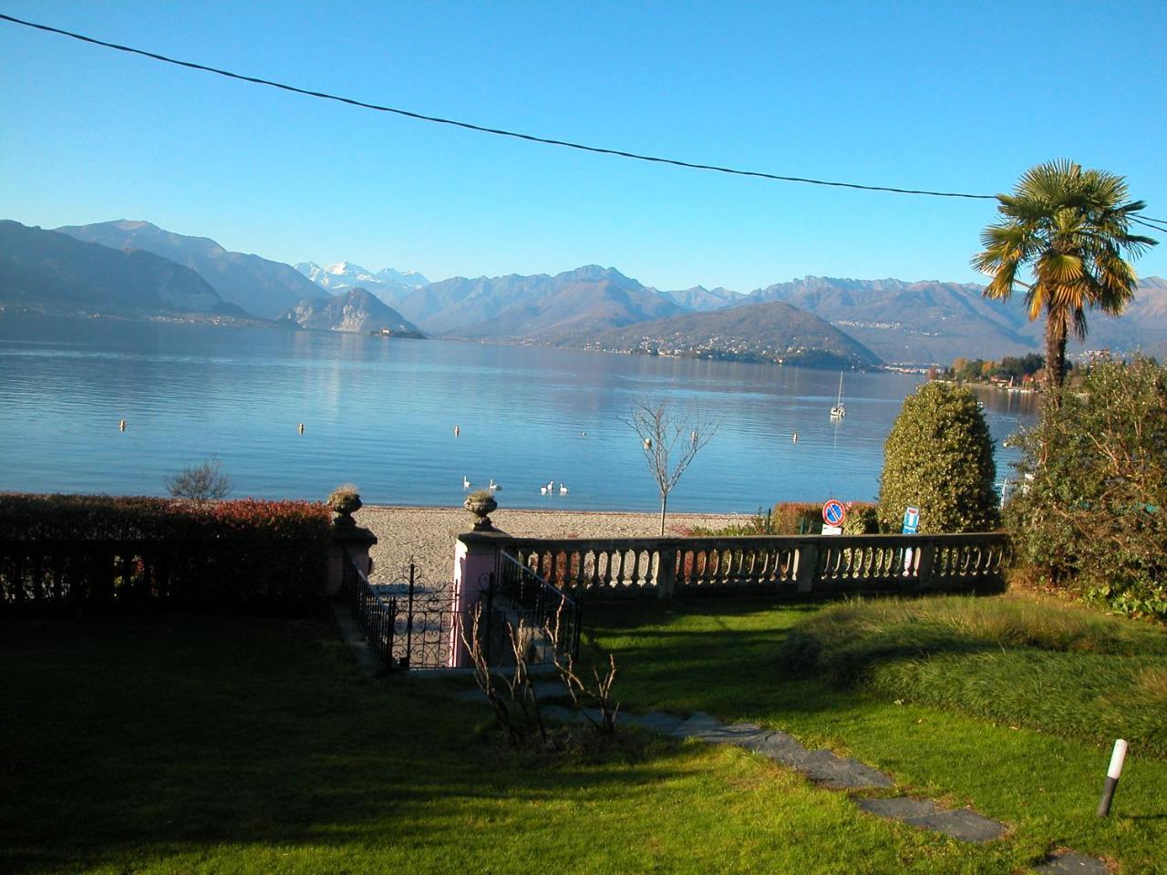 Villa Maria Lago Maggiore Рено-ди-Леджуно Экстерьер фото