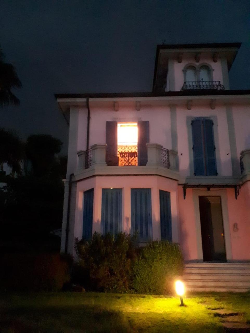 Villa Maria Lago Maggiore Рено-ди-Леджуно Экстерьер фото