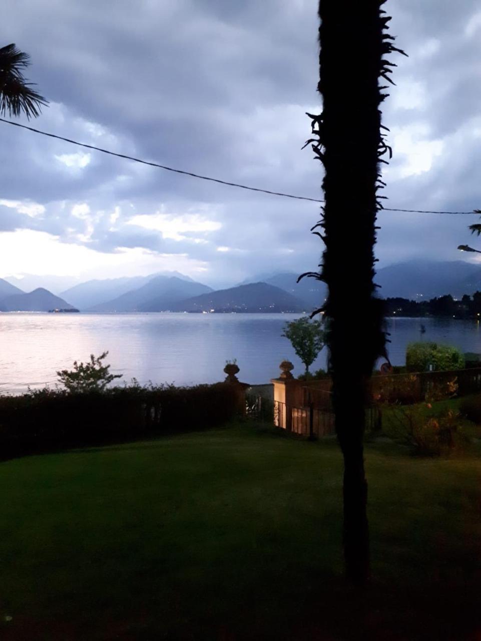 Villa Maria Lago Maggiore Рено-ди-Леджуно Экстерьер фото